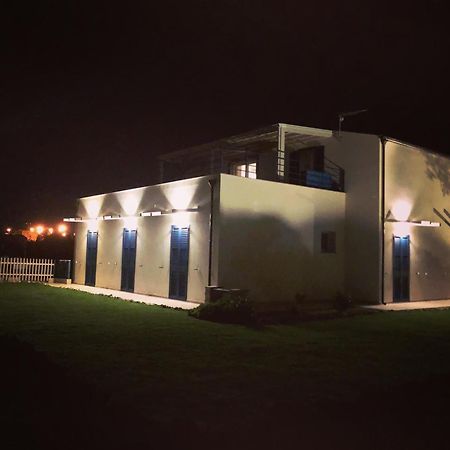 B&B Casa Del Faro Sanvallero Adults Only Portopalo Di Capo Passero Bagian luar foto