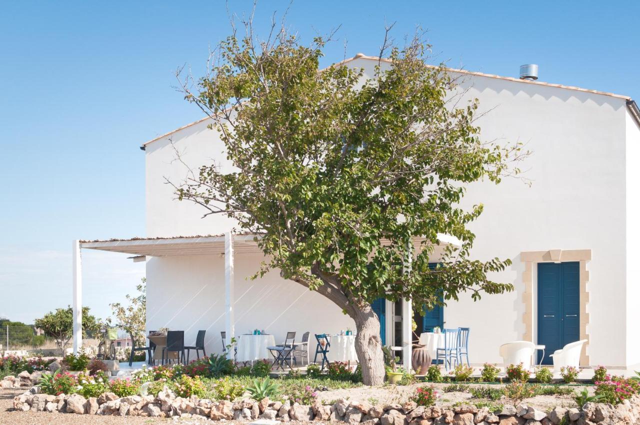 B&B Casa Del Faro Sanvallero Adults Only Portopalo Di Capo Passero Bagian luar foto