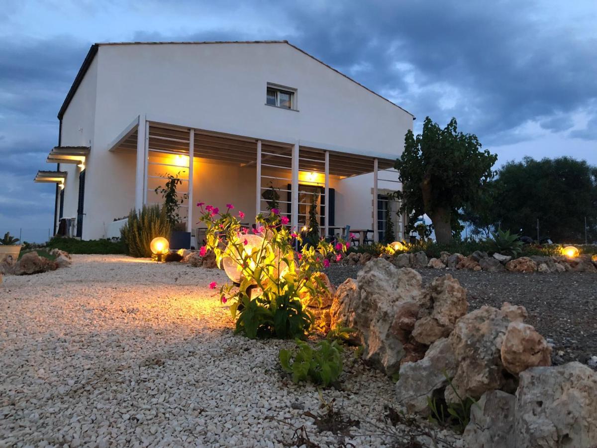 B&B Casa Del Faro Sanvallero Adults Only Portopalo Di Capo Passero Bagian luar foto